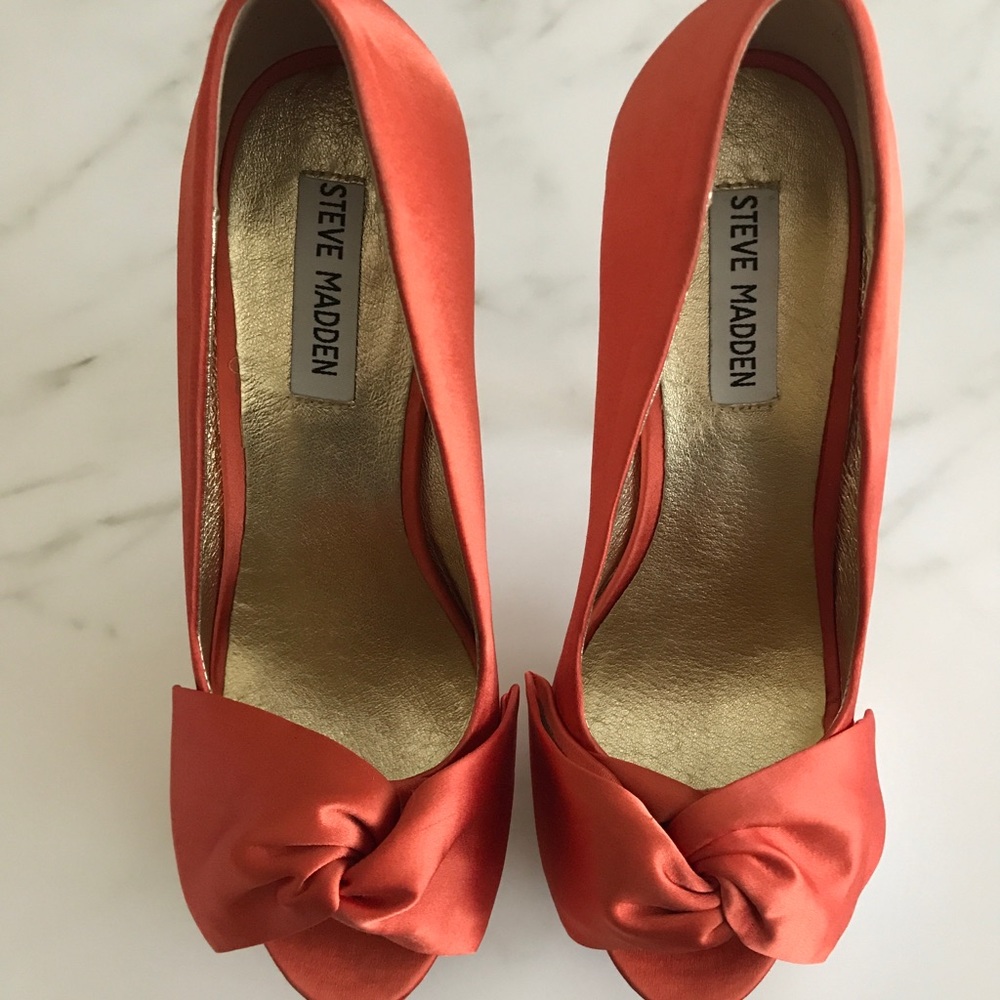 Steve Madden Moskow Coral Fab High Heels